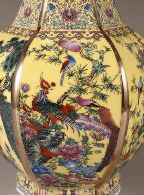 清乾隆珐琅彩花鸟六方浅黄色赏瓶中式博古架仿古瓷器做旧古董摆件