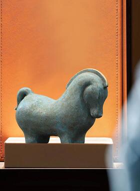 陶瓷马摆件工艺品办公室客厅酒柜书架新中式家居装饰招财开业礼品