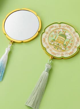 冰雪哈尔滨古风手持小圆镜化妆镜便携随身镜金属朱颜镜旅游纪念品