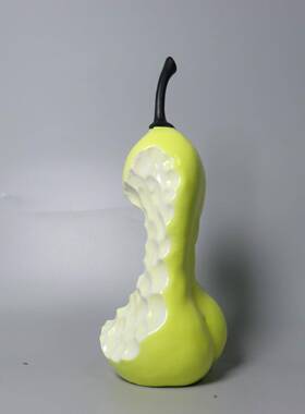 现代意式极简绿色美人梨子摆件样板房茶室书房桌面家居装饰品摆件