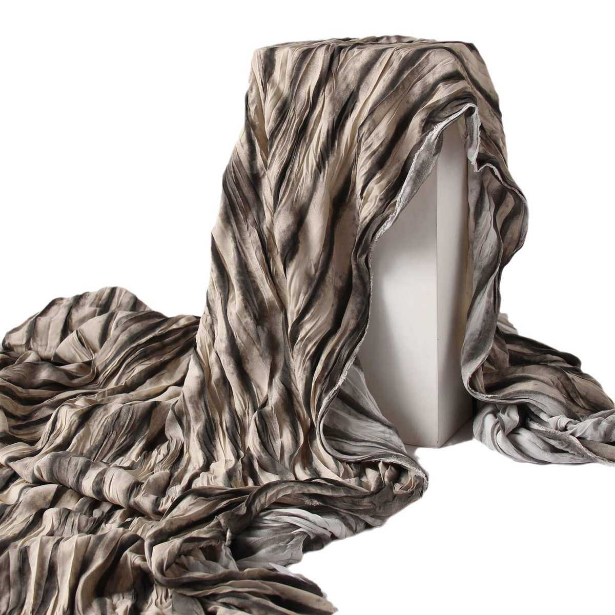 油画面轻薄乱皱褶设计印花面料连衣裙裤装服装压褶布料PD412,淘宝优惠券,粉丝福利购,淘宝优惠卷