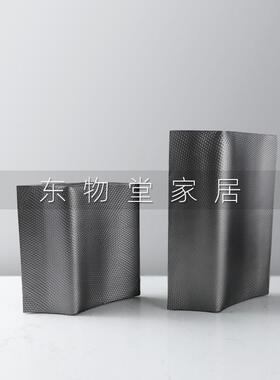 现代轻奢几何创意树脂花瓶花器软装样板房售楼部客厅茶几家居饰品