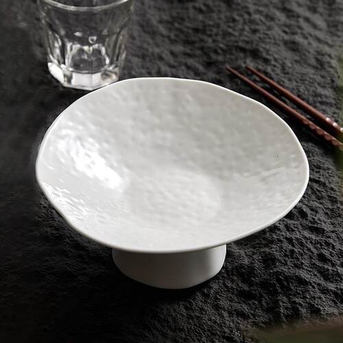 陶瓷果盘零食高脚盘中式简约糕点盘茶点盘2025新款白色甜品台摆件 - 图2