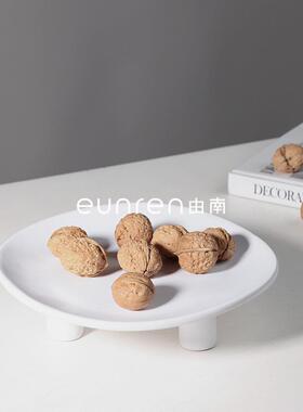 现代简约创意黑白三脚圆形果盘摆件家居茶几桌面糖果托盘软装饰品