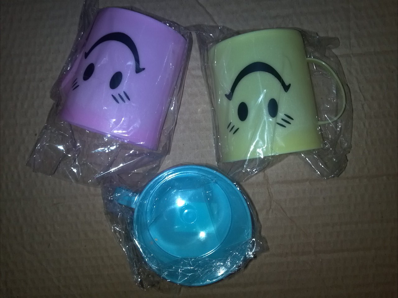 笑脸杯 塑料刷牙杯 漱口杯 洗漱杯子 牙刷杯 小号牙缸水杯,淘宝优惠券,粉丝福利购,淘宝优惠卷