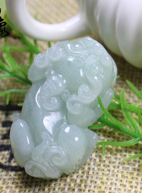 玉石吊坠翡翠项链貔貅证书