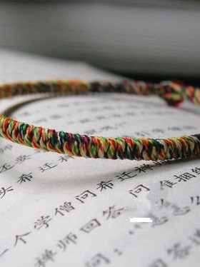 本命年红绳五色线手工编织金刚结