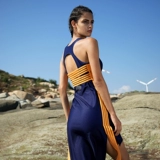 Спортивное длинное сексуальное оригинальное дизайнерское платье без рукавов, средней длины, круглый воротник