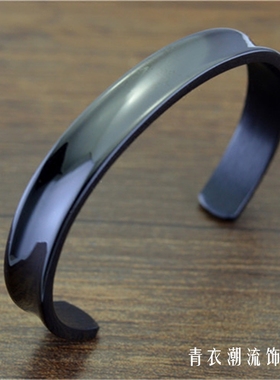 我想和你唱梁博时尚风钛钢手镯