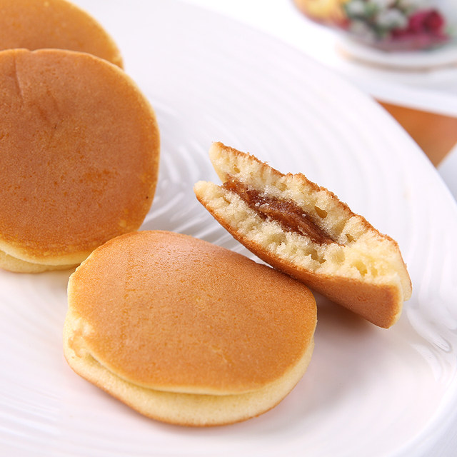Shinshuke 2000g taro flavored pastry Dorayaki