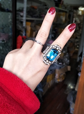 轻奢小众设计高级感复古夸张个性时尚食指超大蓝色宝石戒指环女潮