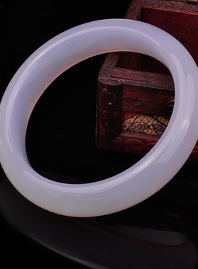 紫罗兰温婉风玉髓手镯