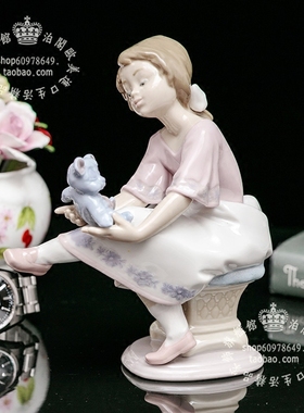 LLADRO西班牙雅致猫陶瓷手绘摆件