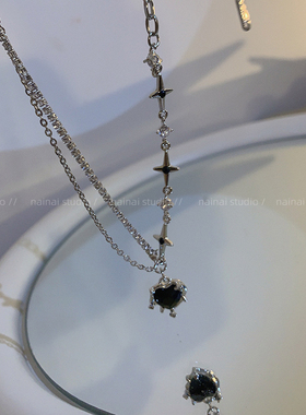 甜酷辣妹~黑色爱心项链十字架锆石2023年新款高级感小.众锁骨链女