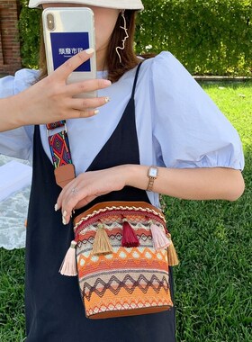 广西壮锦花纹壮族编织布包 流苏编织单肩包水桶斜挎包民族礼品包
