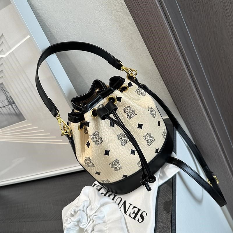 网红菜篮子单肩包包女2024新款潮流行百搭斜挎包时尚抽绳水桶包,淘宝优惠券,粉丝福利购,淘宝优惠卷