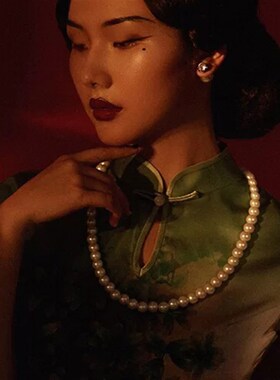 现货搭配旗袍珍珠项链长款女复古C颈链装饰配饰品毛衣链夸张锁骨