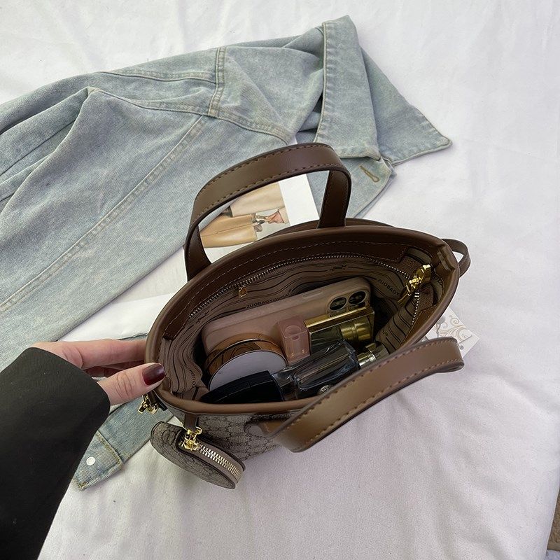 今年流行水桶菜篮子包包女2025新款斜跨小包印花质感单肩手提女包,淘宝优惠券,粉丝福利购,淘宝优惠卷