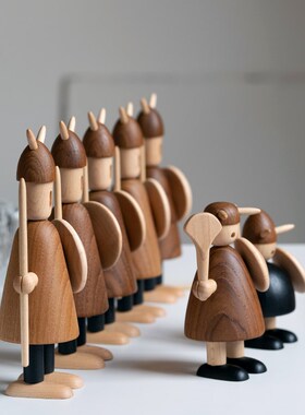 维京人 北欧家居装饰摆件设计师样板间木偶客厅桌面木质创意礼物