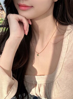 工厂销小众日韩风绿色小吊坠项链女ins小巧轻奢气质精Z致锁骨链金