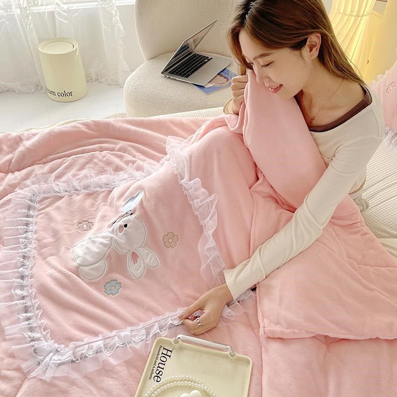 韩版花边抱枕被子两用汽车靠枕办公室沙发午睡加绒小毛毯可收纳毯,淘宝优惠券,粉丝福利购,淘宝优惠卷