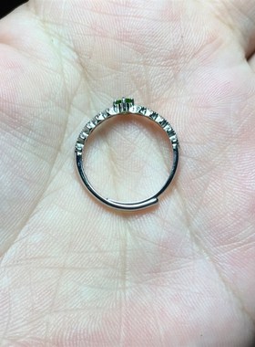 天然水晶戒指亮绿色透辉石女款迷你淑女活口指环七夕情.人节送女