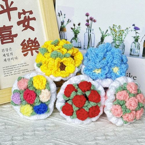 手工钩织迷你玫瑰手捧花束挂件DIY编织材料包小花束送节日礼物女 - 图1