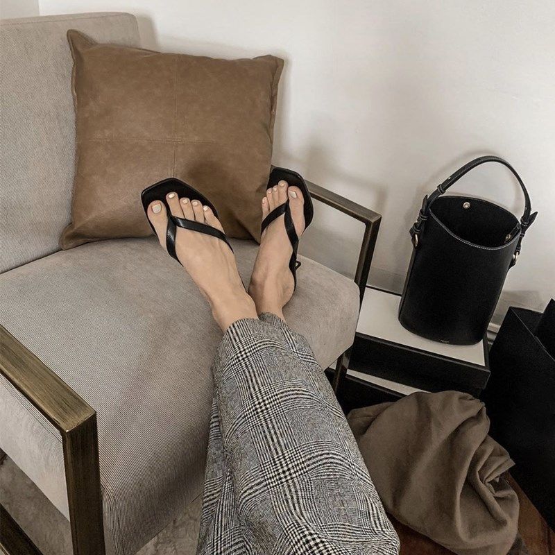 2024夏季新款真皮方头人字拖鞋气质百搭露趾夹脚夹趾小猫跟凉鞋女,淘宝优惠券,粉丝福利购,淘宝优惠卷