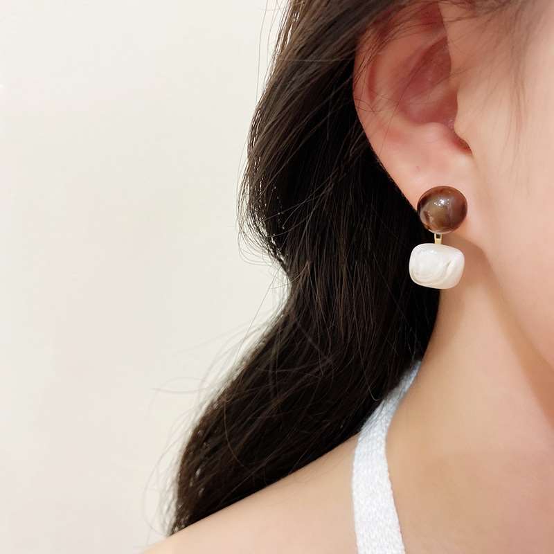 速发Hong Kong style retro acrylic earrings female niche simp - 图1