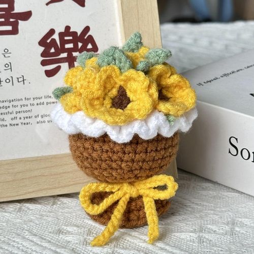 手工钩织迷你玫瑰手捧花束挂件DIY编织材料包小花束送节日礼物女 - 图3