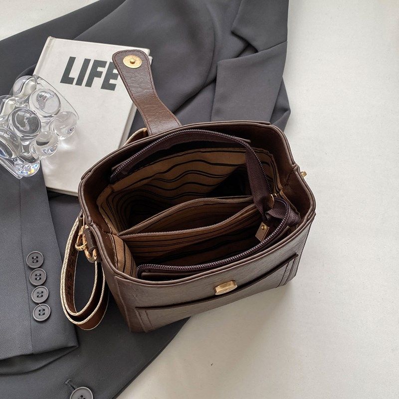 【有夹层】宽肩带小水桶包斜挎包2023新款潮时尚百搭休闲小包包,淘宝优惠券,粉丝福利购,淘宝优惠卷