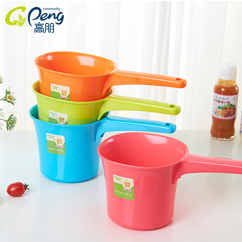 plastic bucket scoop