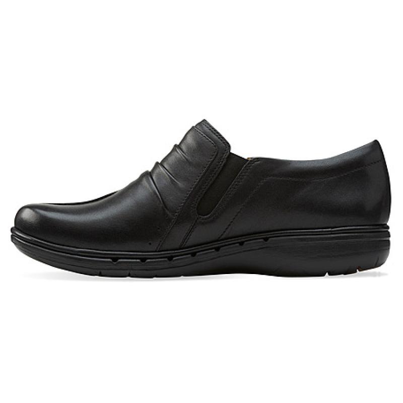 clarks flat shoes