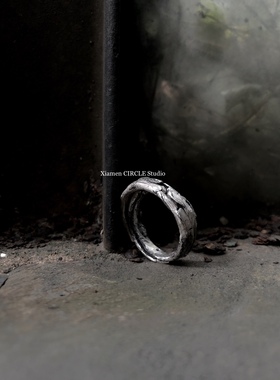 蓝宝石原创设计风纹理暗黑戒指