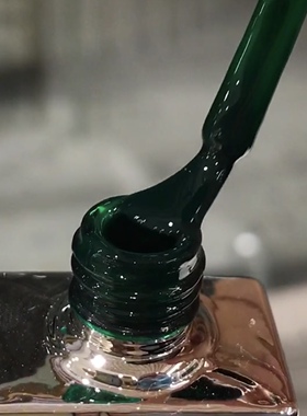 蔻丹显白森林绿色光疗树脂甲油胶