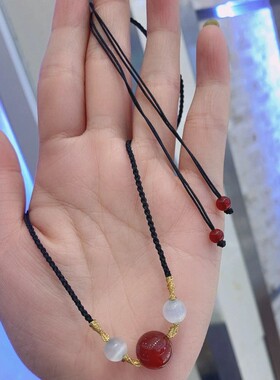 天然红玛瑙圆珠吊坠女款简约玉髓