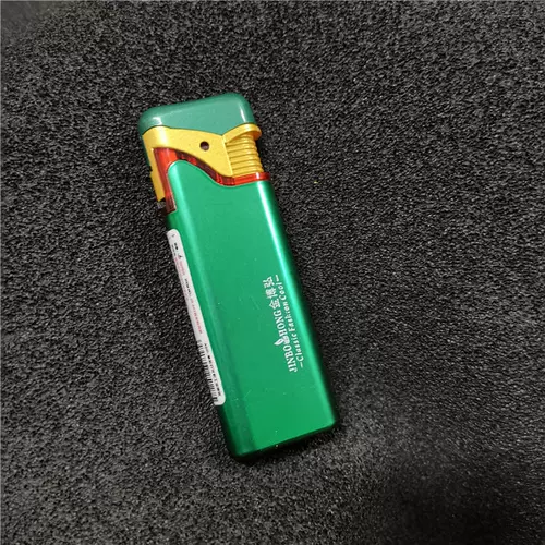 Личная металлическая железная оболочка сгущенной новой прямой пламени -защищенная от ветропроницаемой флип -флеви -сигарет пластиковой зажигалка зажигалка