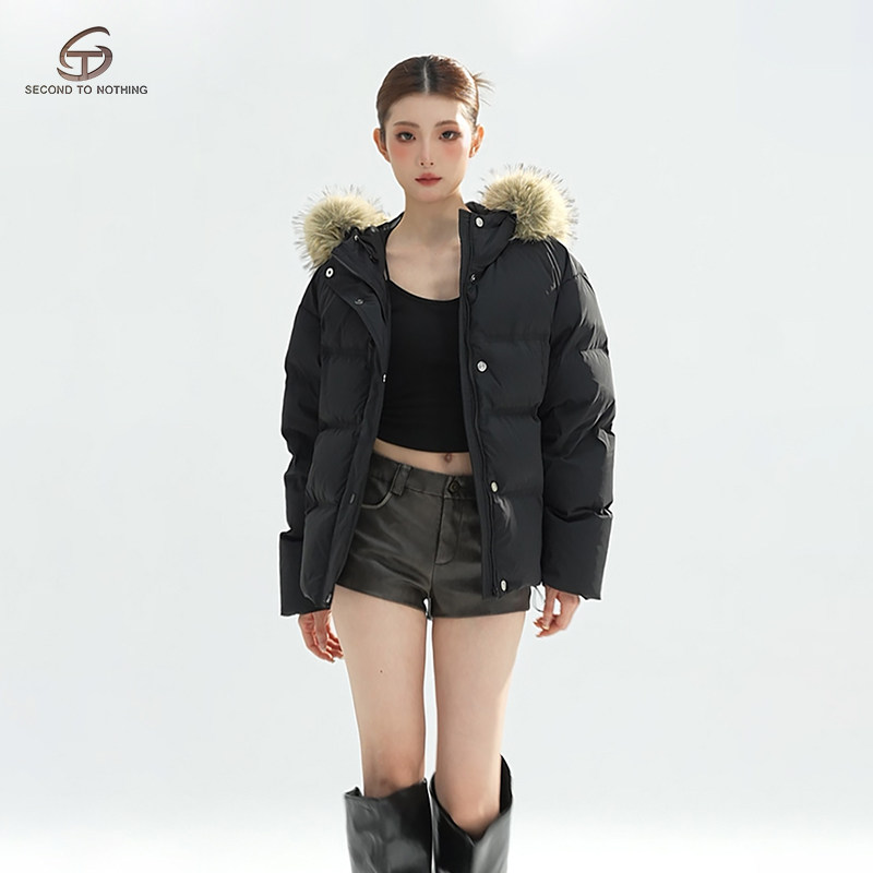 STN连帽三防短款羽绒服90白鸭绒轻盈保暖冬季带毛领外套面包服女,淘宝优惠券,粉丝福利购,淘宝优惠卷