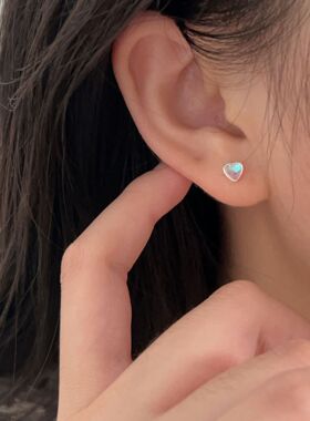 S925纯银爱心月光石耳钉ins风