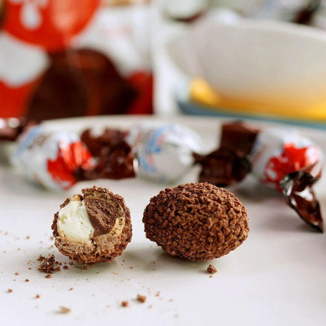 Kinder Hazelnut Milk Chocolate Wafer Crunch Balls