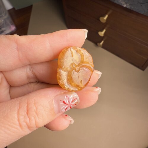 G67碧玺老碧玺老物吊坠黄色雕刻雕件老工艺珍品双桃寿桃蝙蝠灵兽 - 图2
