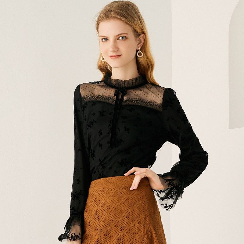 简朵2021秋季新款蕾丝喇叭袖小衫 简朵蕾丝衫/雪纺衫