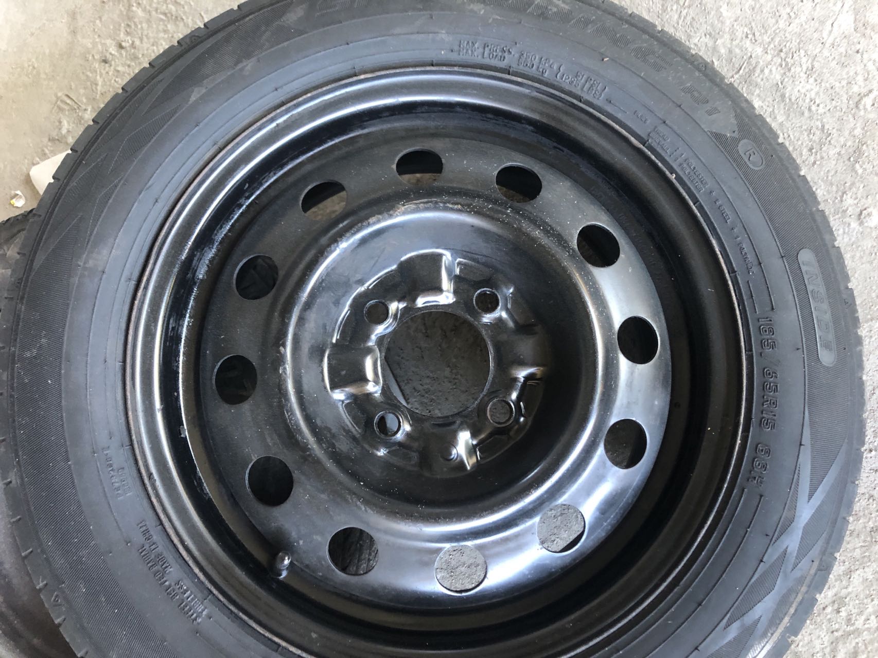 二手轮胎哪吒v185/65r15全尺寸备胎通用轮胎忒全带气发货 - 图0