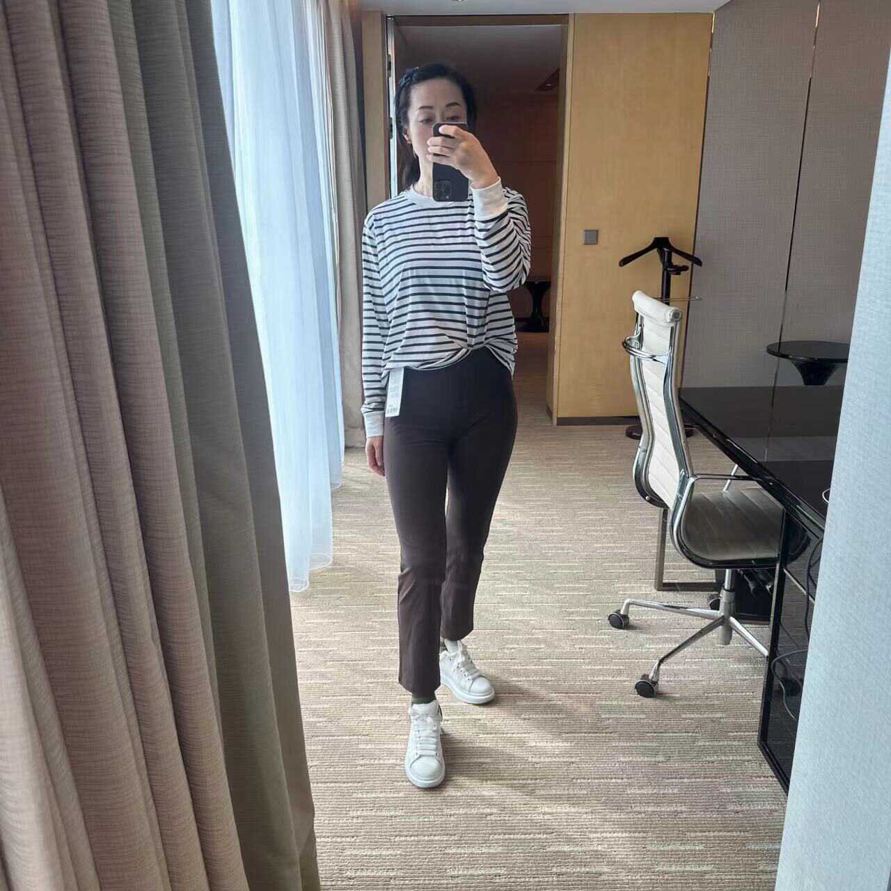 lululemon smooth fit full-on HR crop 女士高腰休闲裤 - 图1