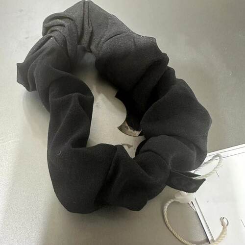 lululemon Uplifting Scrunchie 运动发圈  不勒发 不易变形 - 图1