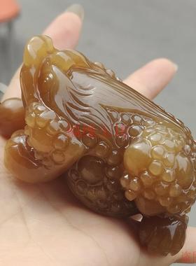 天然新疆和田玉糖料手把件