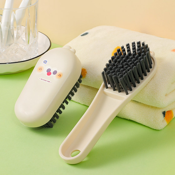 A good brush that doesn’t damage shoes and clothing