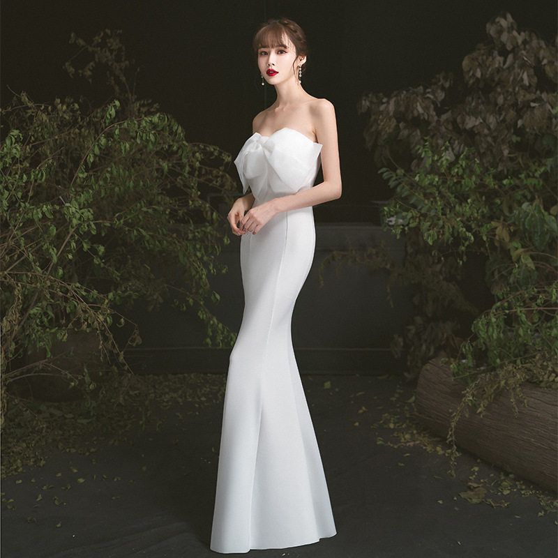 一半盛装2023白色晚礼服女高级优雅小众气质抹胸名媛年会鱼尾长裙