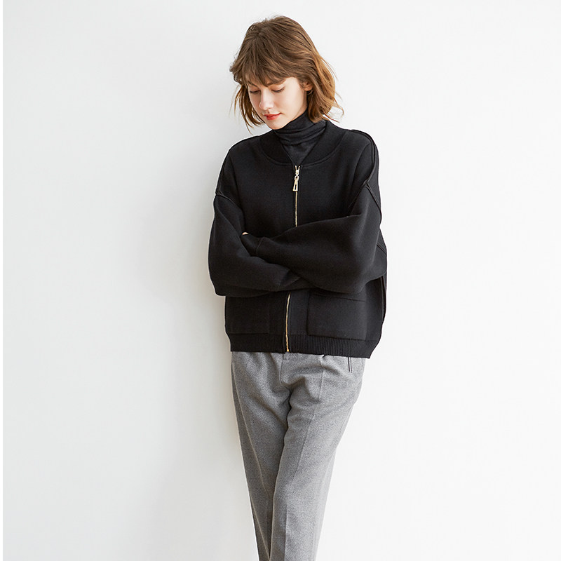 今年设计时髦高质黑色短款春秋夹克 iumi短外套