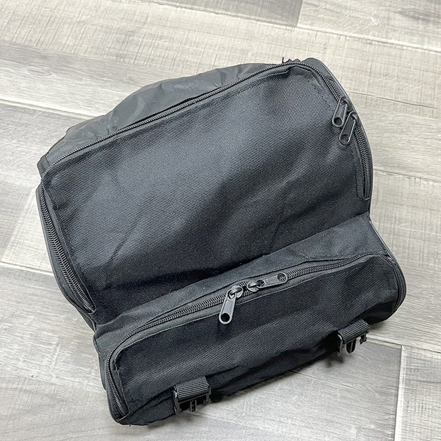 X5 dual-cylinder vehicle-mounted inflatable pump dual storage handbag V8